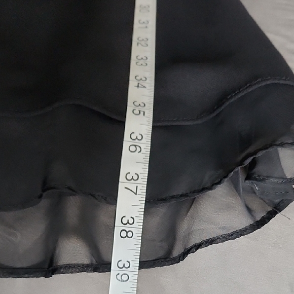 Chic Black Flutter Sleeve Midi Dress - Picture 10 of 10